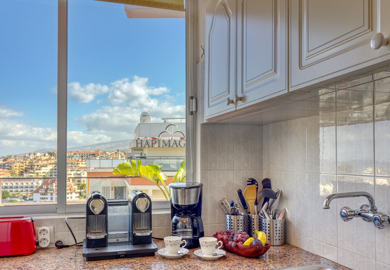 Ferienwohnung in Puerto de la Cruz - Spacious top-floor penthouse w/ Huge terrace