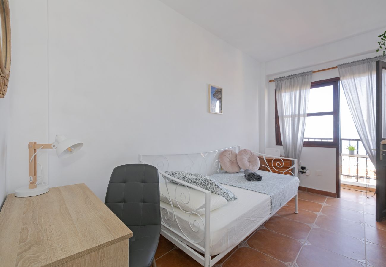 Ferienwohnung in Icod de los Vinos - Stadtzentrum-Apartment mit schnellem WLAN & Dachterrasse