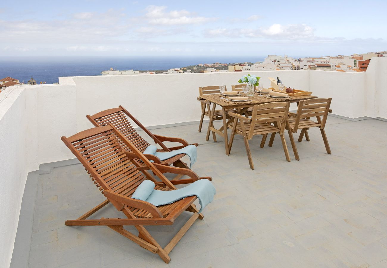 Ferienwohnung in Icod de los Vinos - Stadtzentrum-Apartment mit schnellem WLAN & Dachterrasse