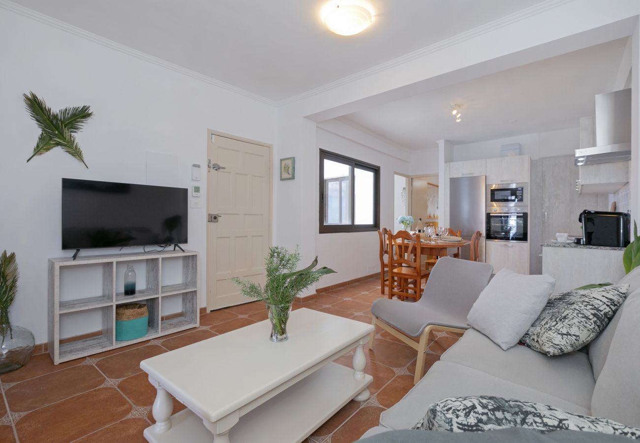 Ferienwohnung in Icod de los Vinos - Stadtzentrum-Apartment mit schnellem WLAN & Dachterrasse